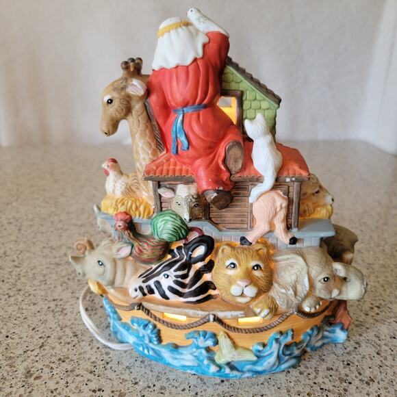 VTG Noah's Ark Handpainted Ceramic Nightlight Light Up Display Animal Figurine - Picture 2 of 16